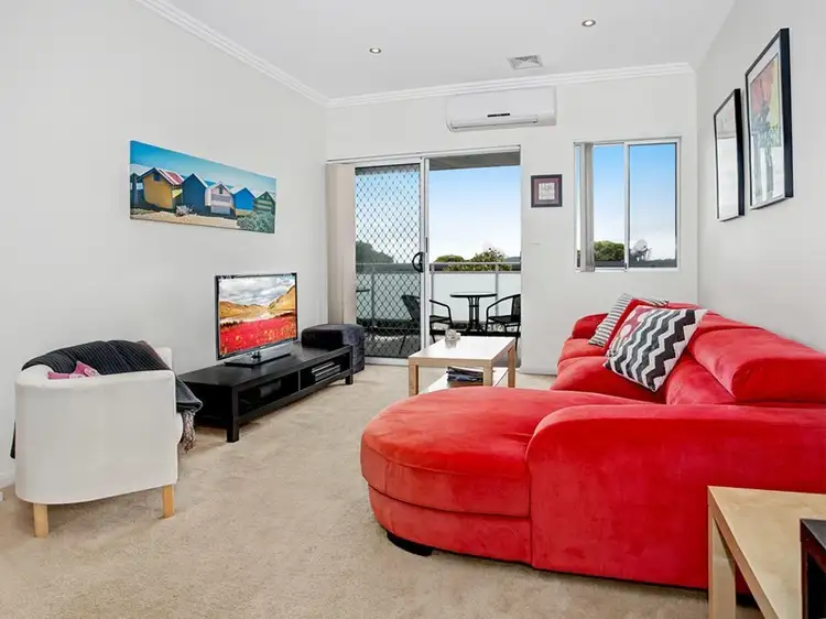 18/20 Walker Street, Helensburgh NSW 2508