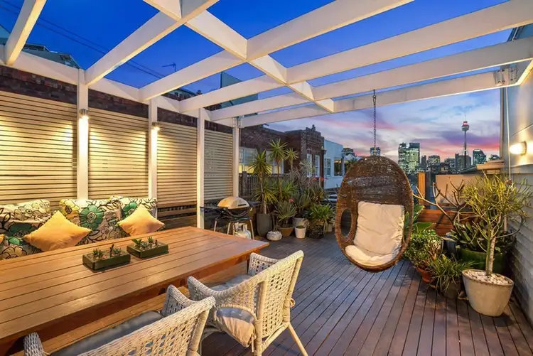 Main view of Homely unit listing, 15a/13 Springfield Avenue, Potts Point NSW 2011