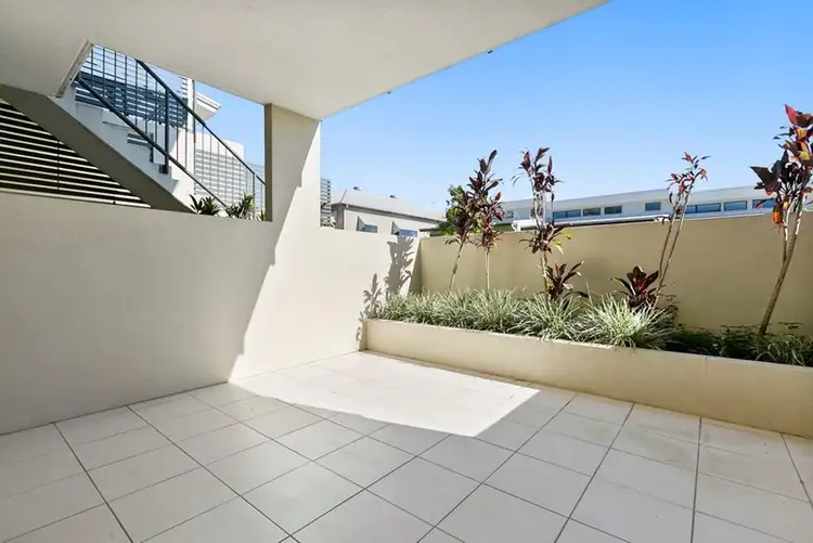 Fourth view of Homely unit listing, 8/35 Norman Street, Annerley QLD 4103