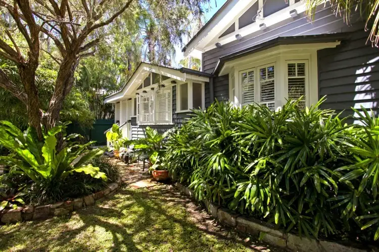 10 Taylor Street, West Mackay QLD 4740