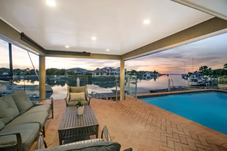 33 Dorsal Drive, Birkdale QLD 4159