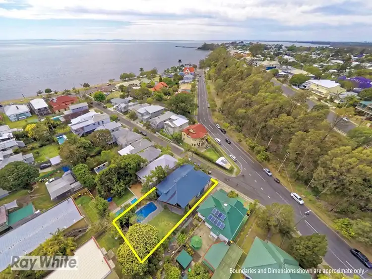 6 First Avenue, Sandgate QLD 4017