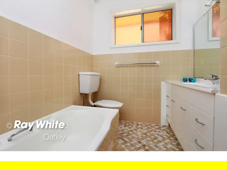 Sixth view of Homely house listing, 31 Jindabyne Crescent, Peakhurst Heights NSW 2210