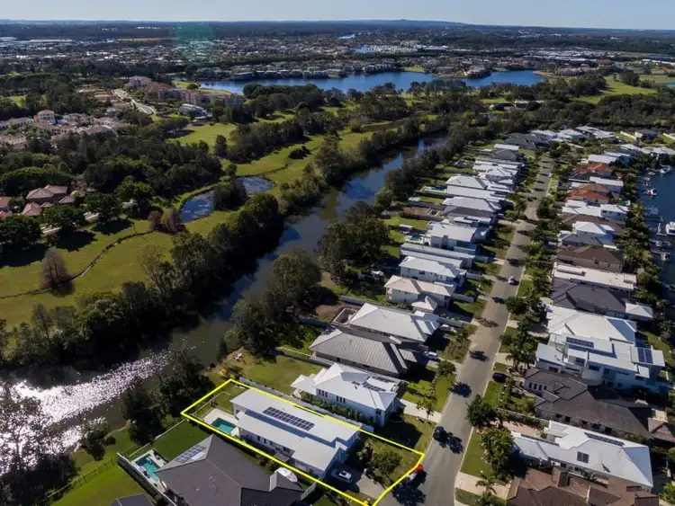 107 The Peninsula, Helensvale QLD 4212