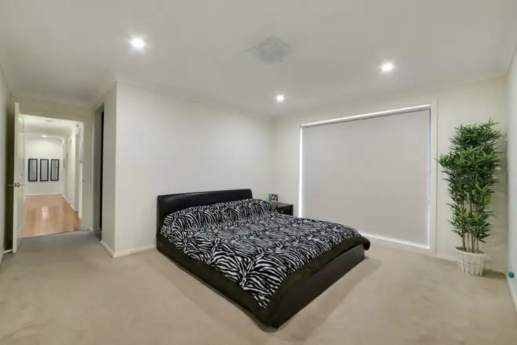 Fifth view of Homely house listing, 20 Sovereign Circuit, Glenfield NSW 2167