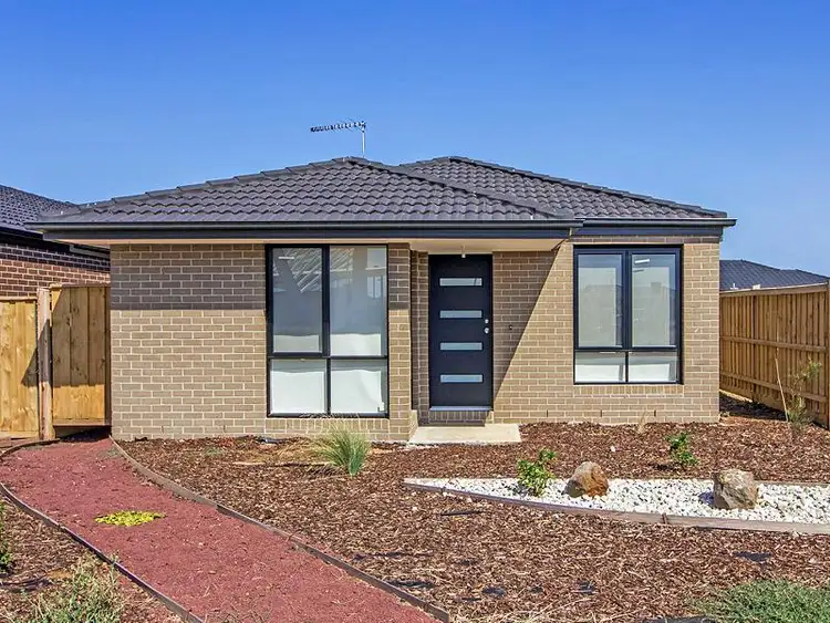 8 Destiny Lane, Tarneit VIC 3029