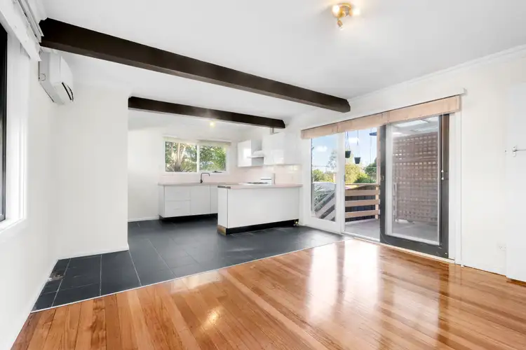 Second view of Homely unit listing, 2/17 Wendover Court, Mount Waverley VIC 3149