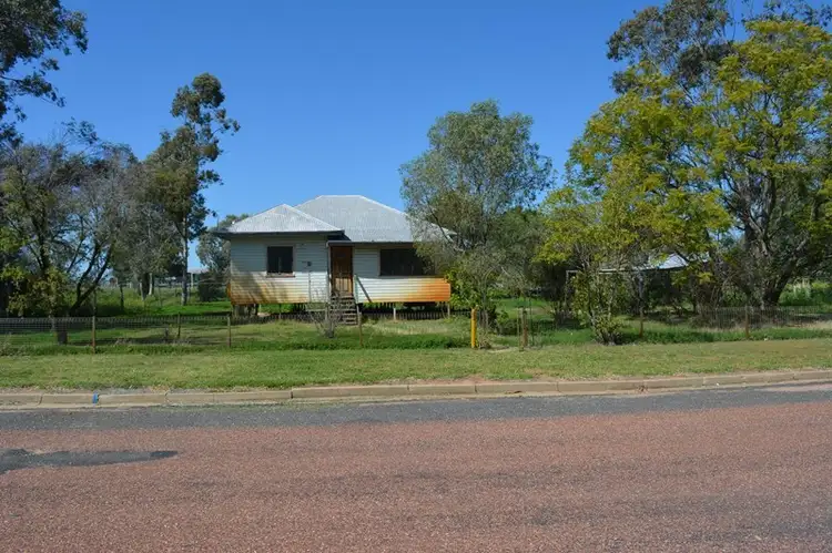 30 Edward Street, Tambo QLD 4478