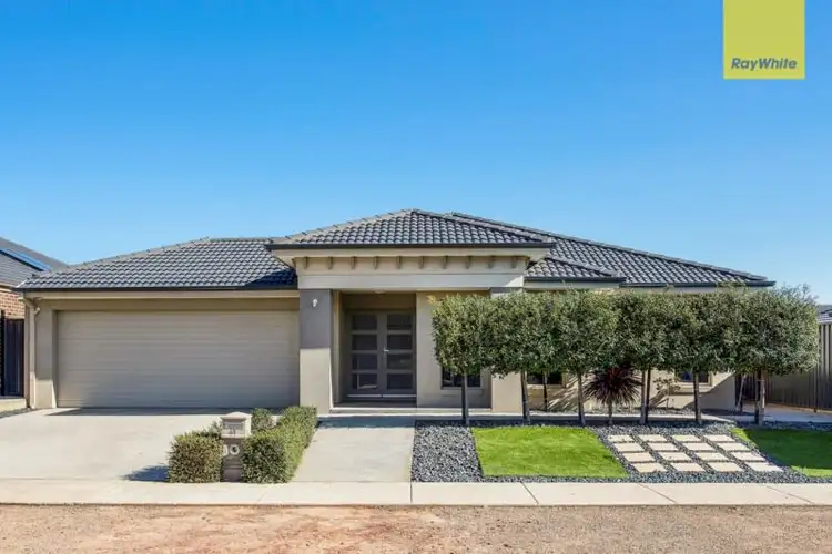 61 Cloverdale Road, Tarneit VIC 3029