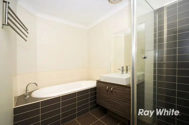 Seventh view of Homely house listing, 18 Powerscout Retreat, Cranbourne VIC 3977