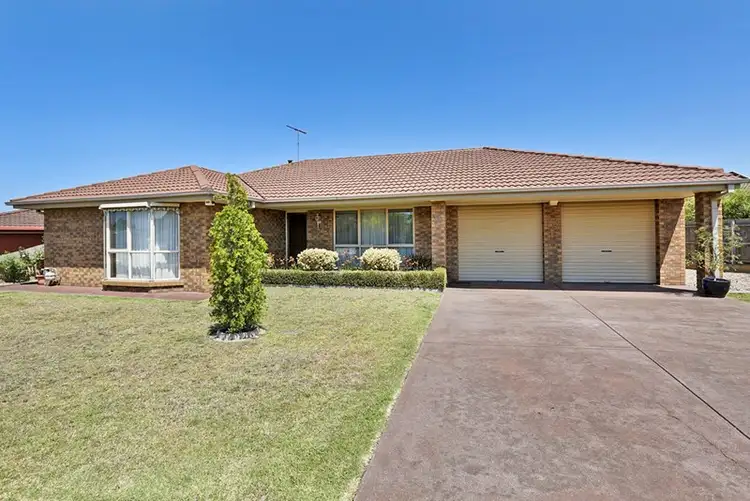 40 Glastonbury Drive, Highton VIC 3216
