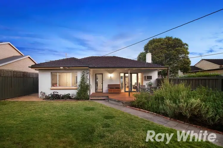 1/8 Crown Avenue, Mordialloc VIC 3195