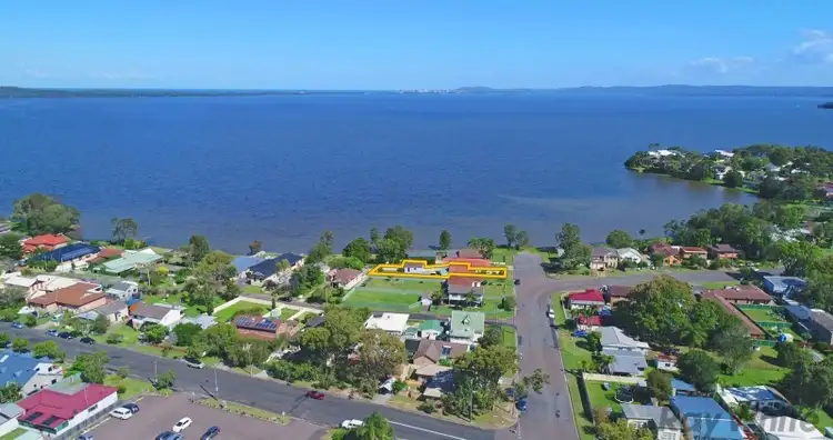 5 Lakeview Avenue, Gorokan NSW 2263