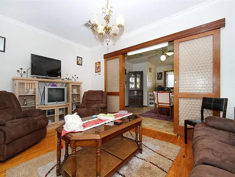 Sixth view of Homely house listing, 5 Warra Court, Thomastown VIC 3074