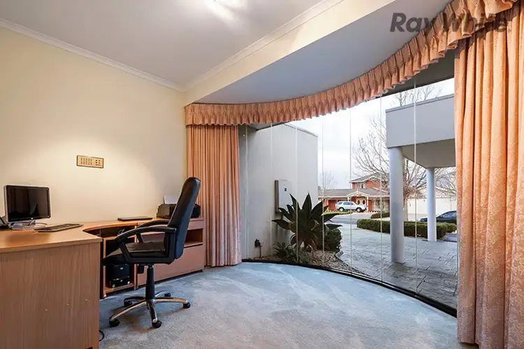 Third view of Homely house listing, 5 Albany Court, Taylors Lakes VIC 3038