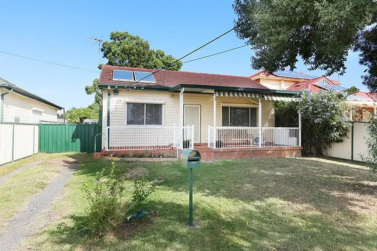 Main view of Homely house listing, 52 Chifley Street, Smithfield NSW 2164
