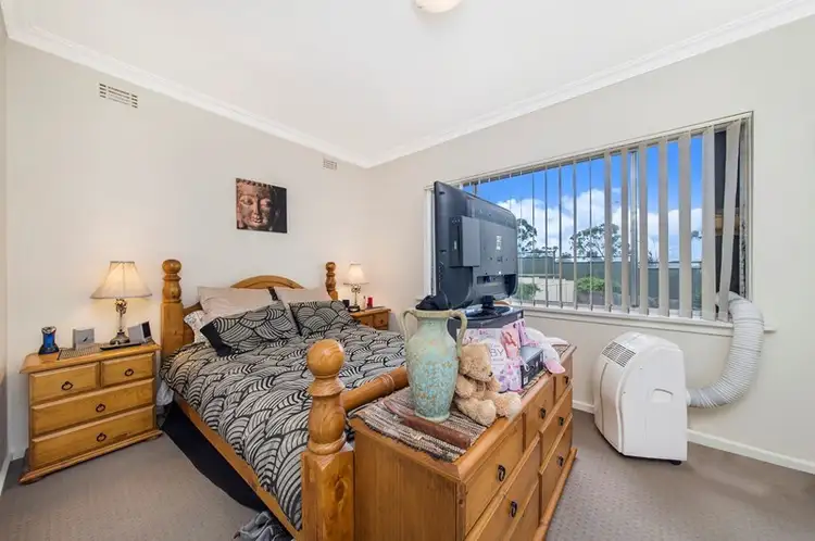 Fifth view of Homely house listing, 32 Gilmore Place, Queanbeyan NSW 2620