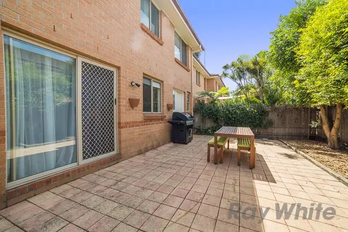 Fifth view of Homely townhouse listing, 4/38 Hollingsford Crescent, Carrington NSW 2294