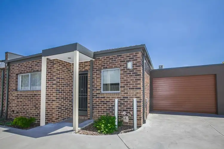 Main view of Homely unit listing, 2/8 Clarke Street, Thomastown VIC 3074