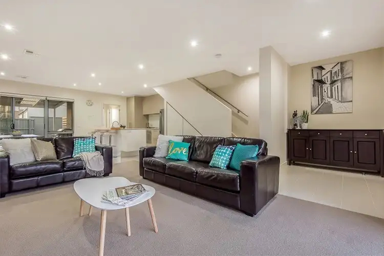 24 Ashberg Drive, Waterways VIC 3195
