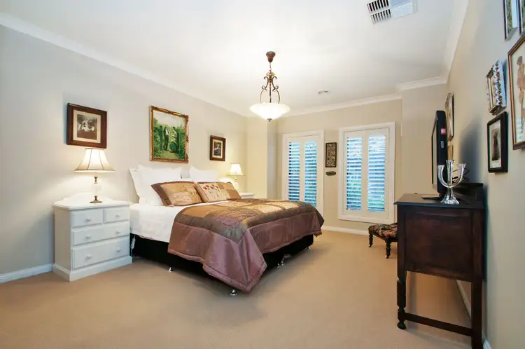 Fifth view of Homely house listing, 2 Lyndhurst Close, Croydon VIC 3136