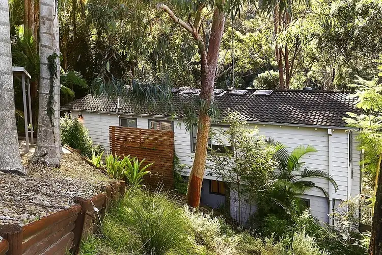 15 Rubie Crescent, East Gosford NSW 2250
