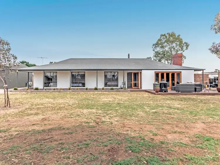 30 NARRABURRA Road, Little River VIC 3211