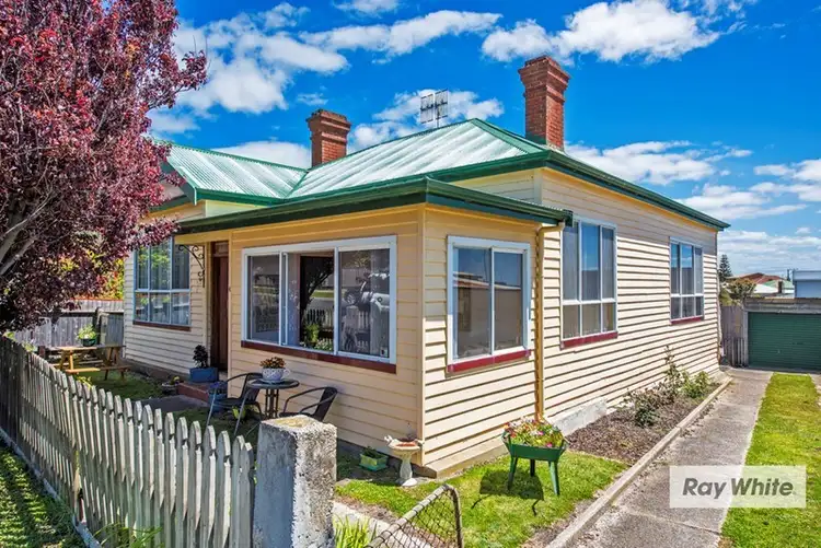 4 Evans Street, Cooee TAS 7320