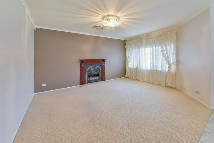 Second view of Homely house listing, 8 Claremont Circuit, Glen Alpine NSW 2560