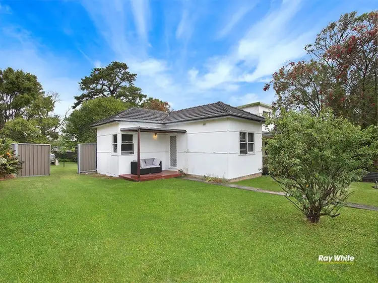 60 Fairview Avenue, Engadine NSW 2233