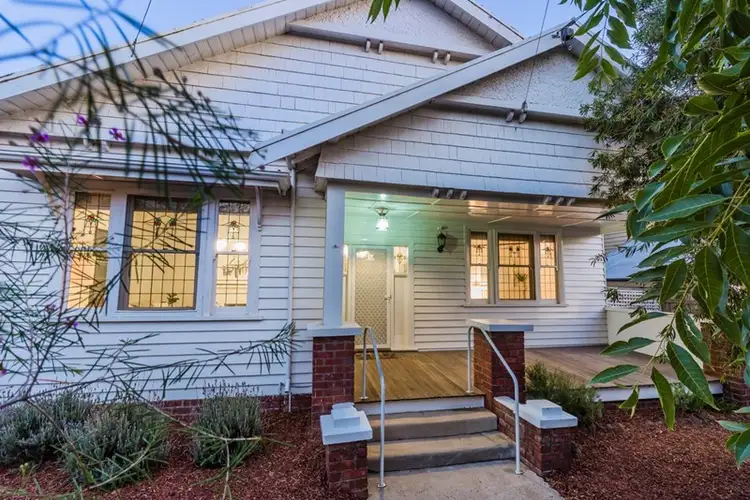 5 Grandview Grove, Drumcondra VIC 3215