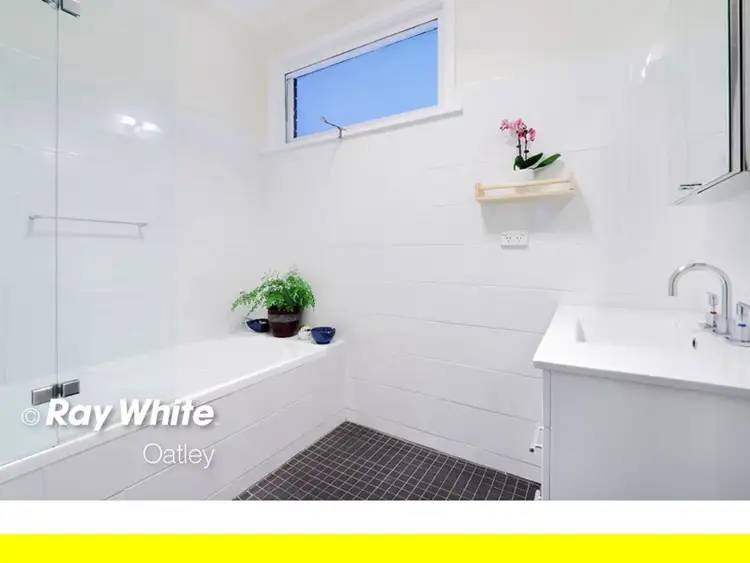 Sixth view of Homely house listing, 40 Jindabyne Crescent, Peakhurst Heights NSW 2210