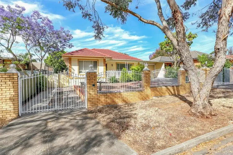 12 Montrose Avenue, Para Hills SA 5096