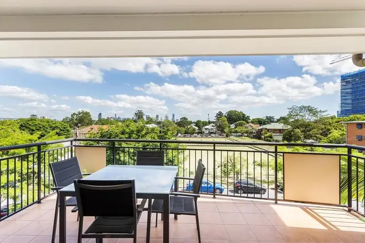 65/55 Harries Road, Coorparoo QLD 4151