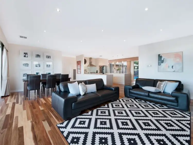 Sixth view of Homely house listing, 9 Catesby Close, Mulgrave VIC 3170