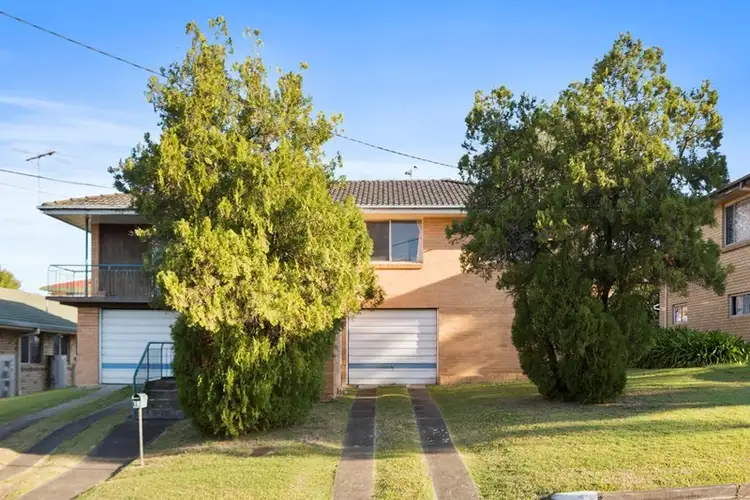 19 Angelina Street, Macgregor QLD 4109