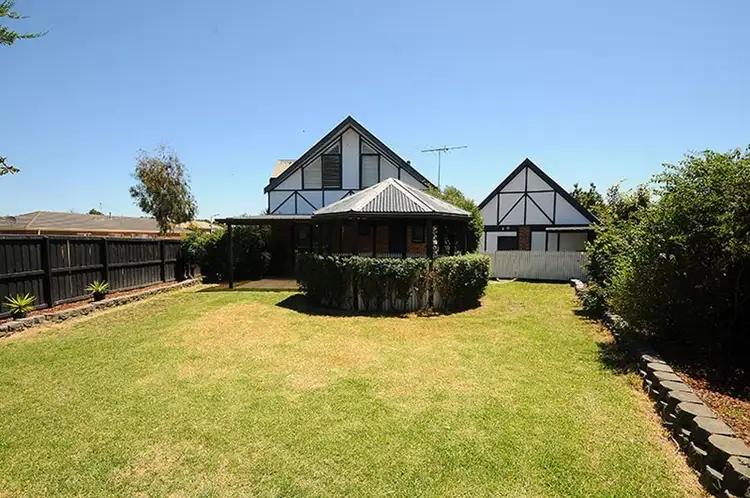 Sixth view of Homely house listing, 2 Woodvale Drive, Carrum Downs VIC 3201