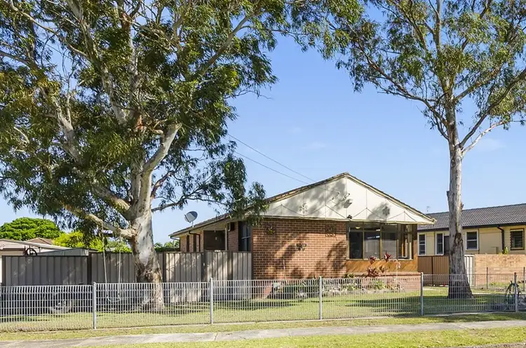 31 Eleebana Crescent, Koonawarra NSW 2530