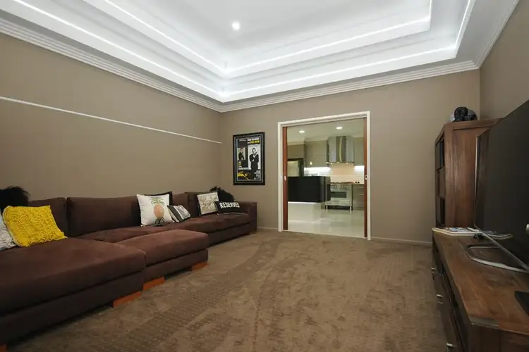Second view of Homely house listing, 10 Daniells Close, Middle Ridge QLD 4350