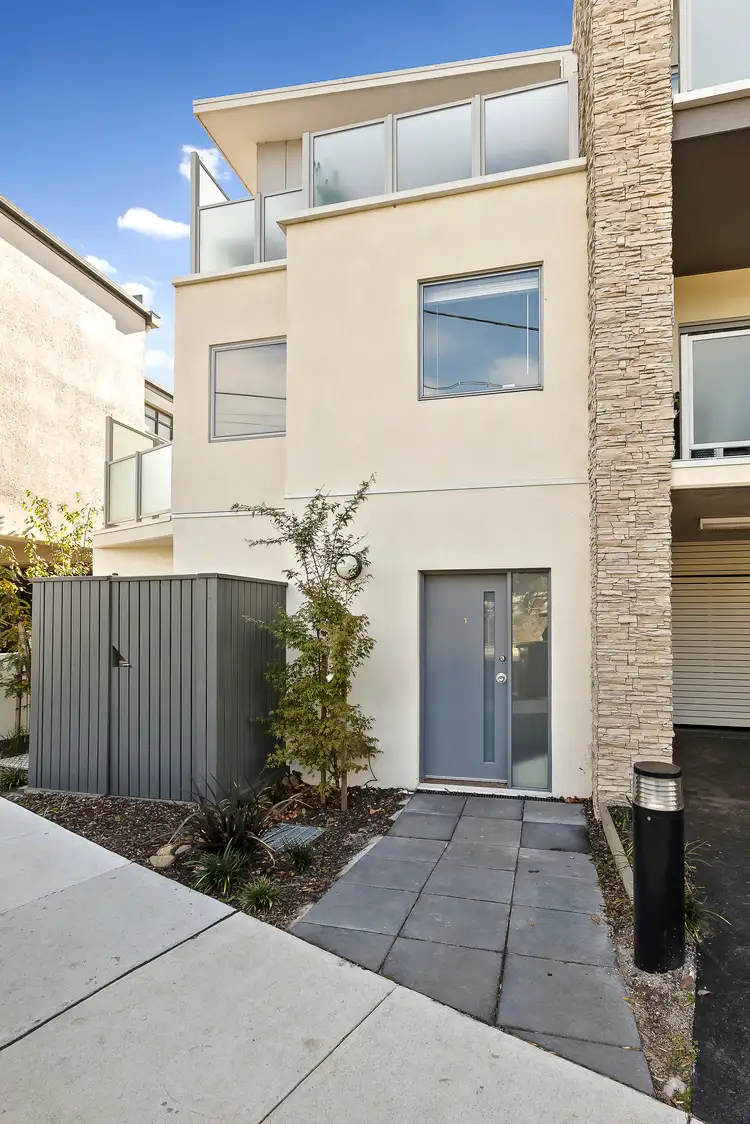 1/23 Willesden Road, Hughesdale VIC 3166