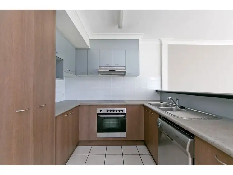 Fifth view of Homely house listing, Unit 20/83 Dibar Street, Wynnum QLD 4178