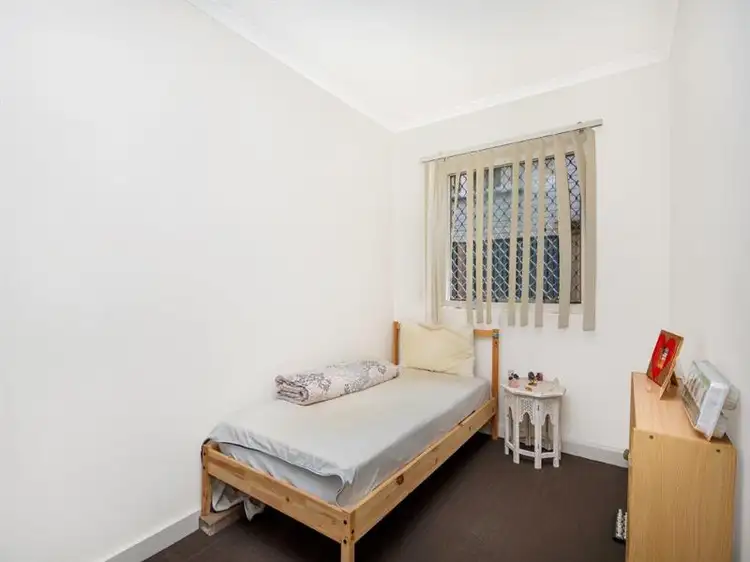 Sixth view of Homely unit listing, 2/49 Lockerbie Street, Kangaroo Point QLD 4169