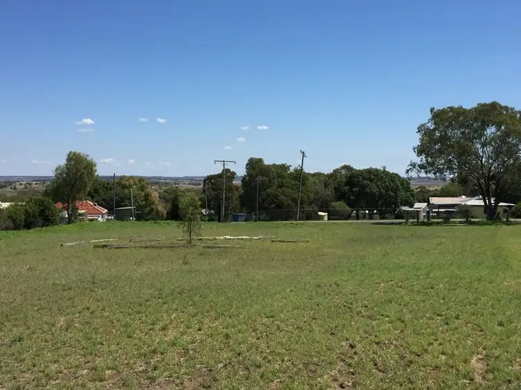 30 Petersens Road, Kingsthorpe QLD 4400