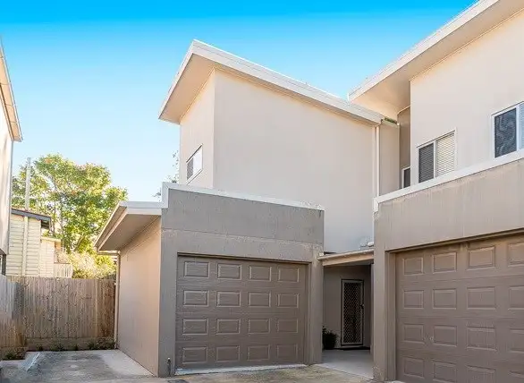 Main view of Homely townhouse listing, 2/16 Broadmere Street, Annerley QLD 4103