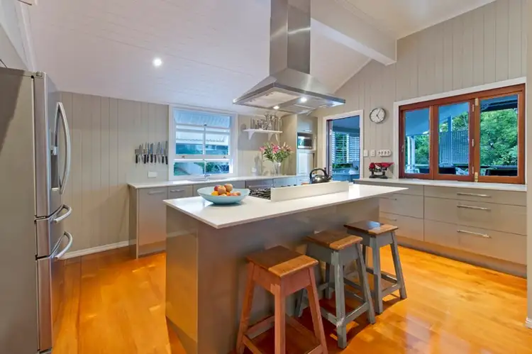 Sixth view of Homely house listing, 11 Sinclair Street, East Brisbane QLD 4169