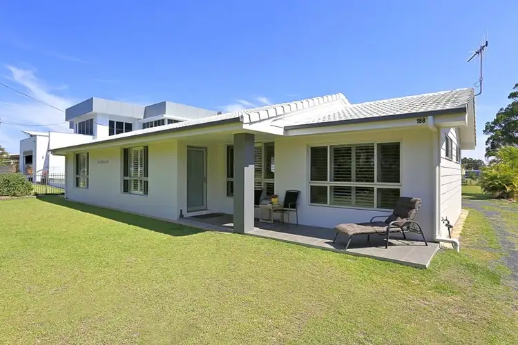 188 Esplanade, Woodgate QLD 4660
