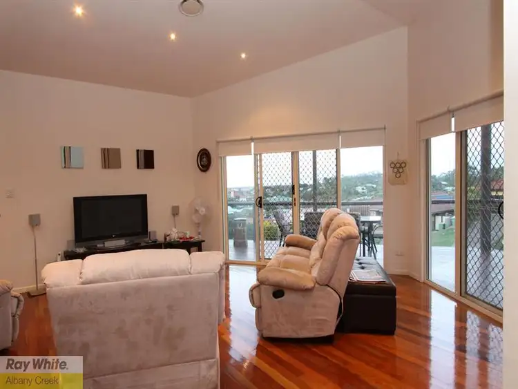 Fifth view of Homely house listing, 10 Memoire Court, Eatons Hill QLD 4037