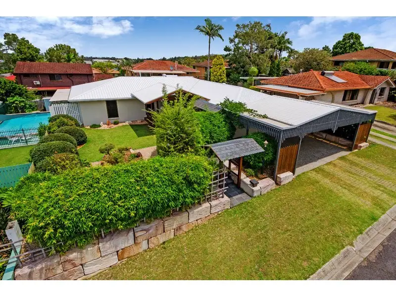 Main view of Homely house listing, 17 Glen Nevis Street, Mansfield QLD 4122