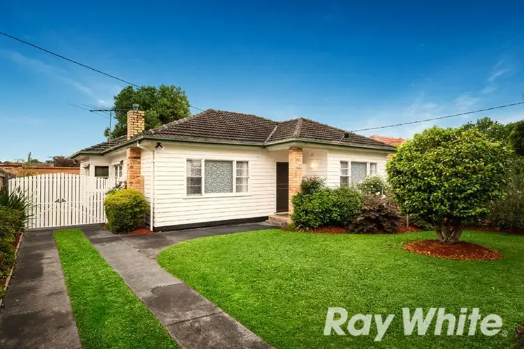 4 Chapman Street, Macleod VIC 3085