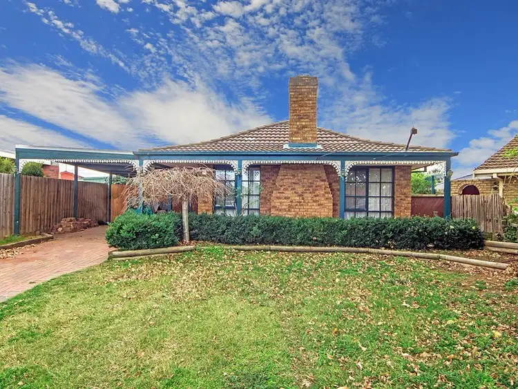 6 Denise Court, Werribee VIC 3030